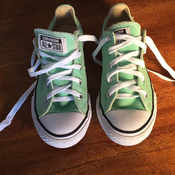 girls converse size 1